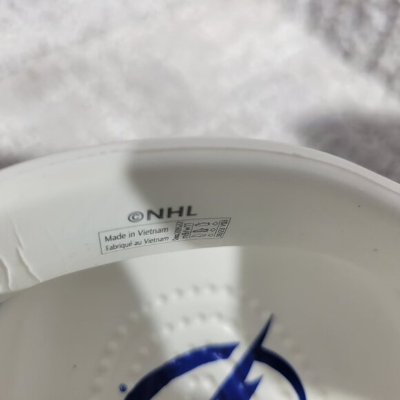 Crocs NHL Tampa Bay Lightning Classic Clogs Unisex Men's Size 9 Women's Size 11 - Picture 9 of 9